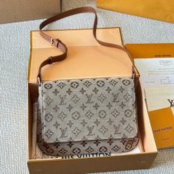 Louis Vuitton Crossbody Bag Handbag Satchel 2025