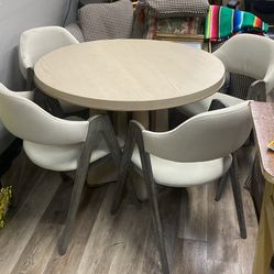 Dining room table set