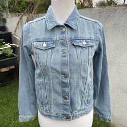 PreOwned Levi Strauss & Co Jacket Youth XL Light Wash Blue Jean Denim