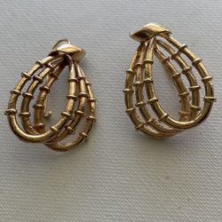 Vintage 14K Gold Pierced Earrings 12.4 Grams, Mothers Day, 1 1 4” W 