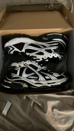 Balenciaga runners