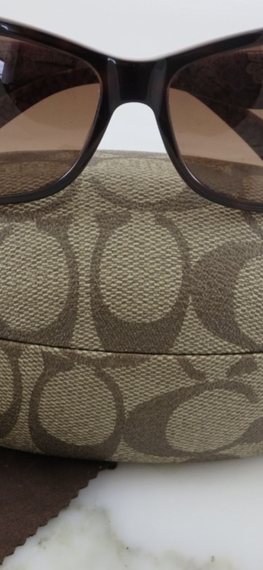 Authenticate Women’s Coach Sunglasses Sarah S4731 Tortoise Brown