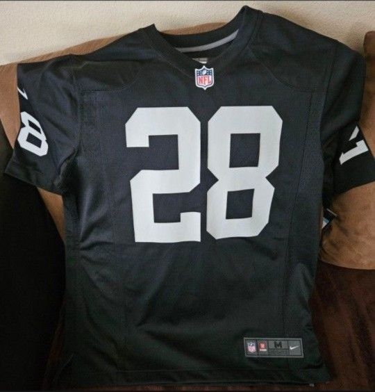 New Las Vegas Raiders Josh Jacobs Jersey Size M. Firm on the price.