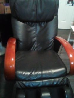 Sharper image htt-10crpv massage chair