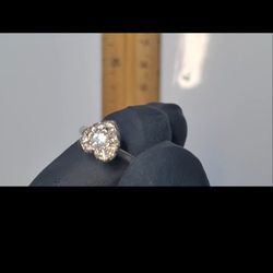 14k https://offerup.com/redirect/?o=U3RhbXAuR29sZA== VVS Natural Diamond, Highly Refractive, Size 6, Vintage
