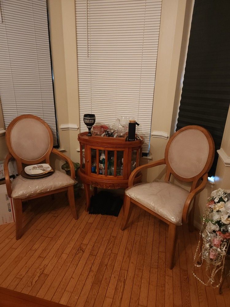 Elegant Accent Chair Set