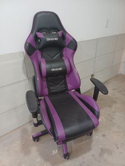 Gaming chair