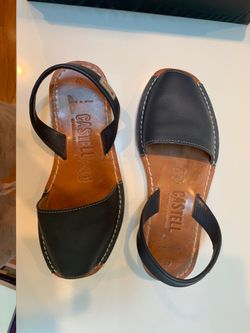 Castell made in Spain size 40 (38 1/2)