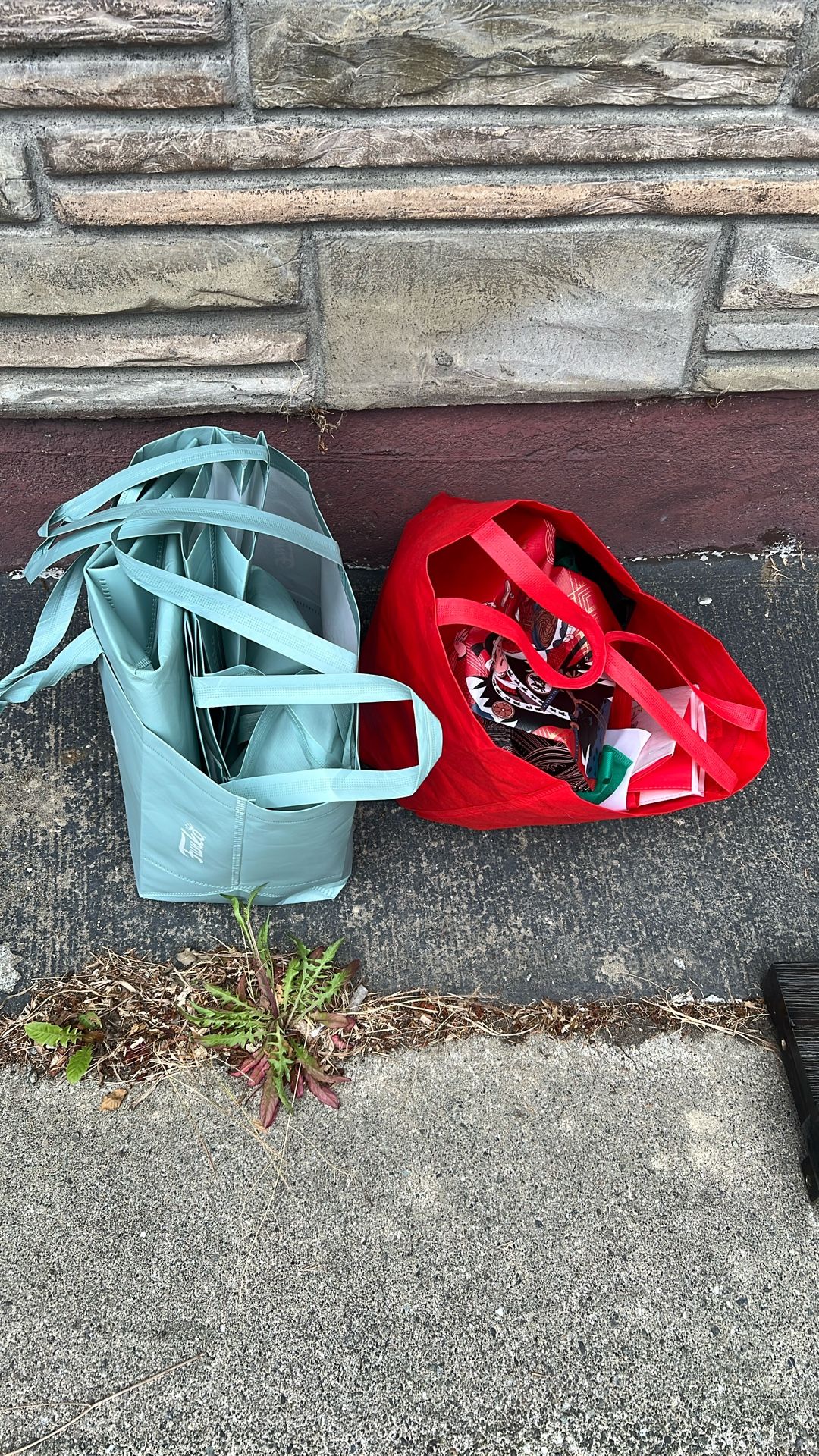 Free Reusable Bags