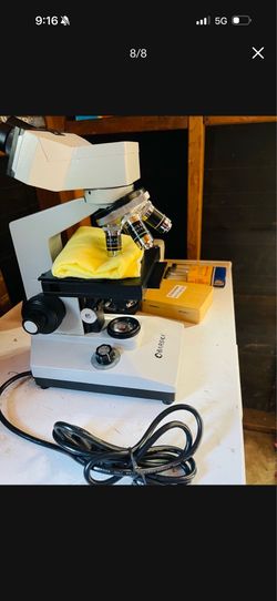 Microscope
