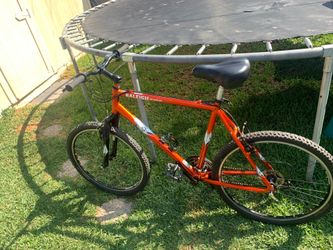 26” Raleigh Mojave 2.0 Giant Mountain Bike, 18” frame, ready to ride