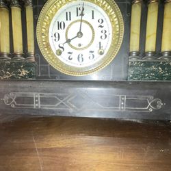 Carlyle’s House Of Clocks Vintage Clock 