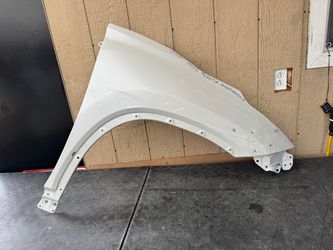 2020 2021 2022 TOYOTA HIGHLANDER RIGHT SIDE FENDER OEM USED