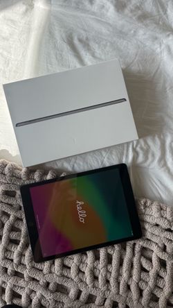 iPad 9th generation 64GB WiFi + Cellular