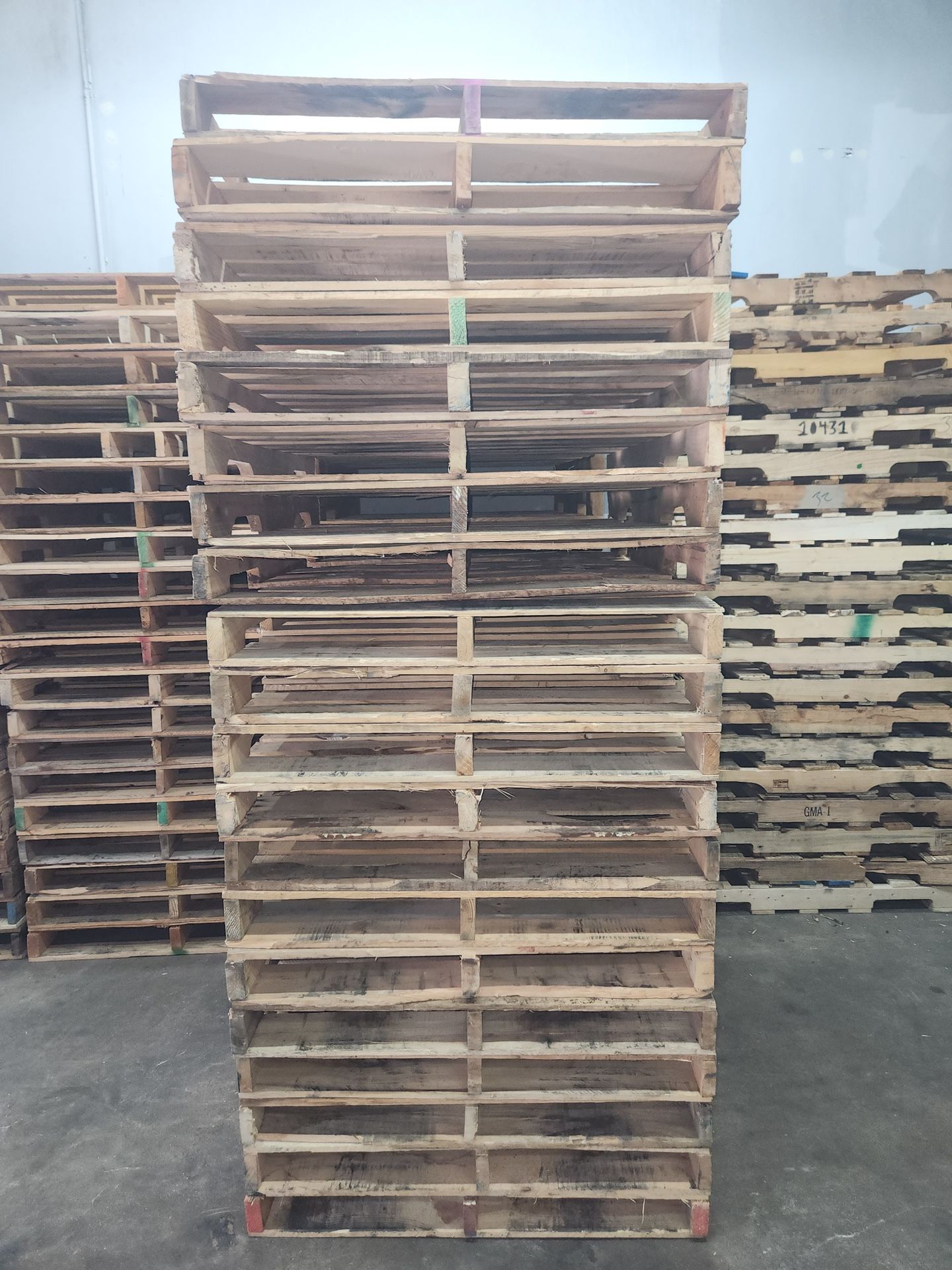 Standard 4 Way Entry 48x40 Pallets