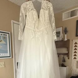 Wedding dress NWT