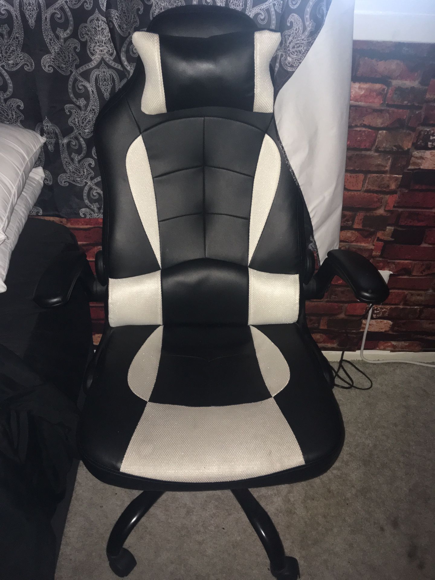 Computer // Gaming chair