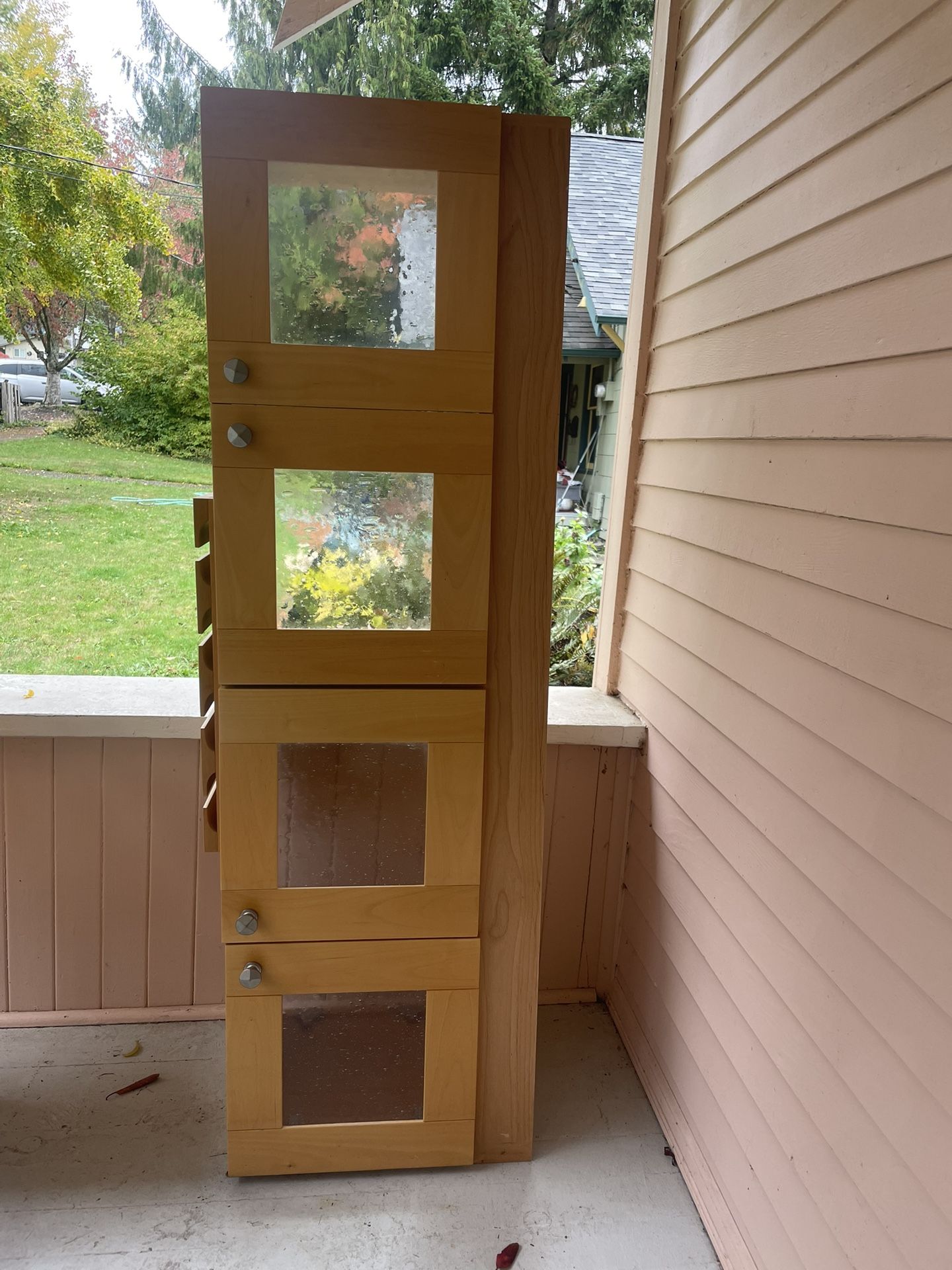 Beautiful Cabinet, Bubble Glass