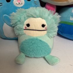 Squishmallow Joelle