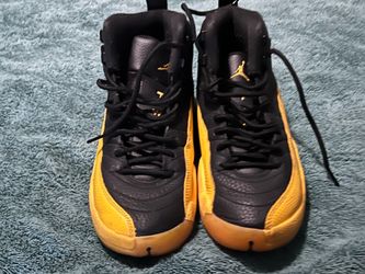 Air Jordan 12 Retro University Gold