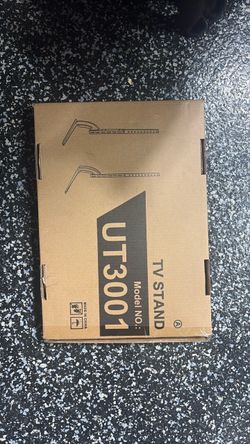 Table top TV Mount