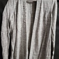 Women's Croft&Barrow Cardigan Size Small/light gray