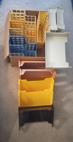 LOT OF PAPER/ DOCUMENT/FILE ORGANIZERS