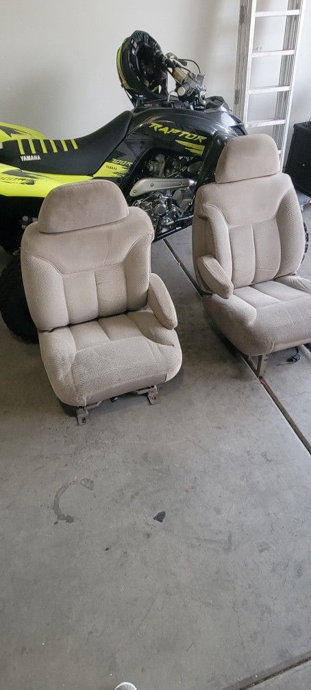 Obs Bucket Seats
