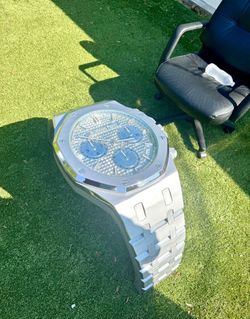 Watch table