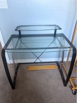 Glass computer table