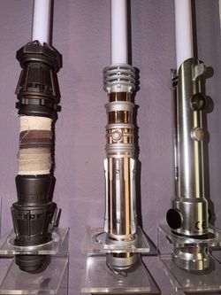 Star Wars The Black Series Force FX Elite Lightsaber with Advanced LEDs, Sound Effects, Adult Collectible