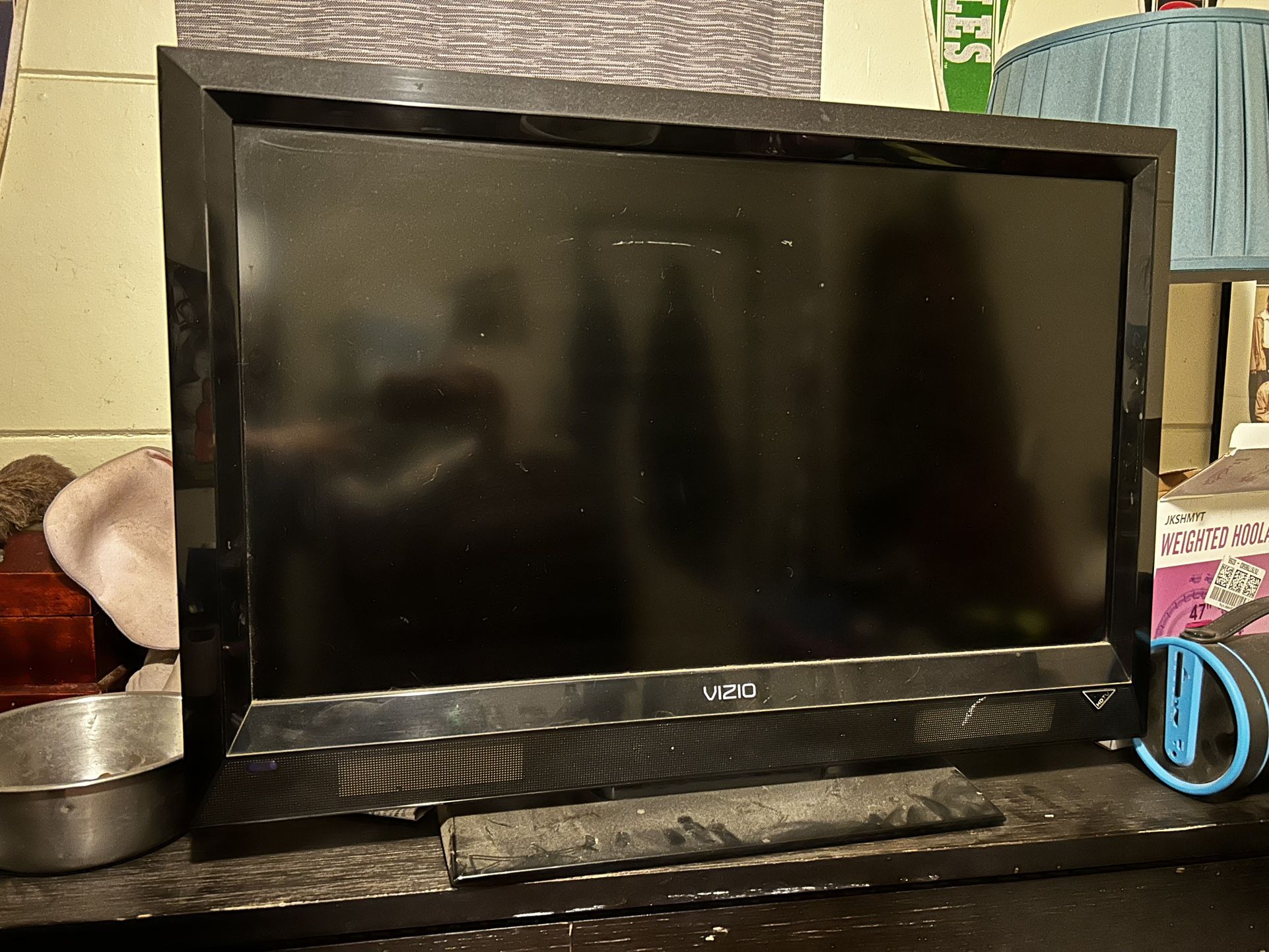 32β Vizio TV