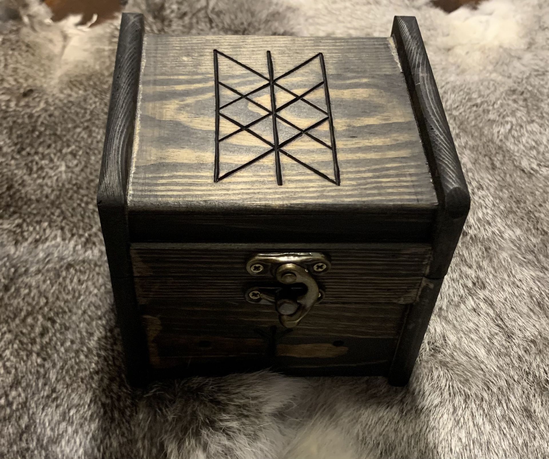 Web of Wyrd Life and Death Box Viking Norse Heathen Pagan Nordic Runes Algiz