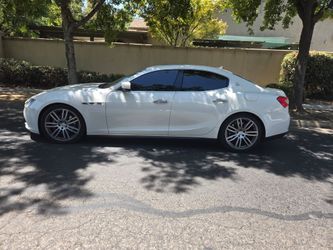 Vendo bonito maserati