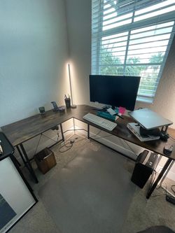 L-Shaped Desk with Metal Frame