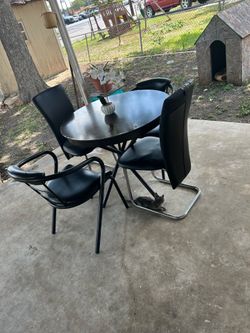 Kitchen table