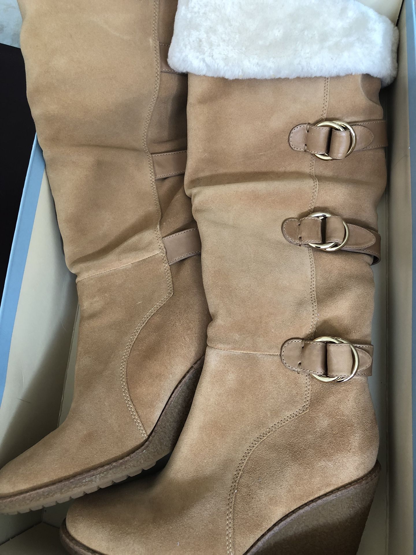Nike Air fur boot, size 7