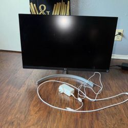 LG 27” Monitor 27UL600