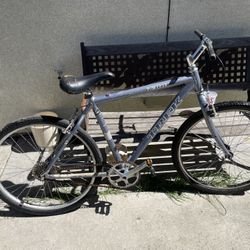 TREK 7300 Multitrack Mountain Bike 