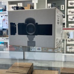 Sony ZV-E10 Kit w/16-50mm II 