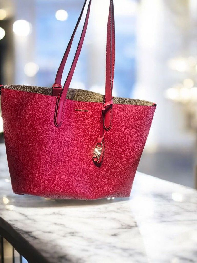 MICHAEL KORS Extra-Large Pebbled Leather Reversible Tote Bag