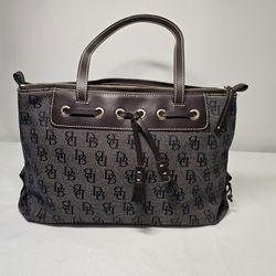 Dooney & Bourke Purse 