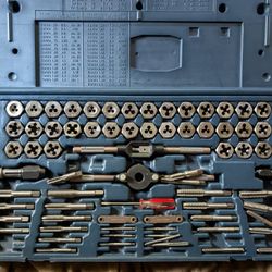 Craftsman Tap And Dye 76 PC Set