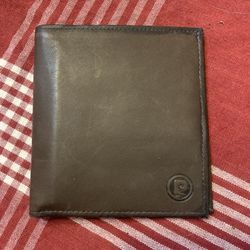 Vintage PIERRE CARDIN Brown Leather BI-Fold Wallet New 