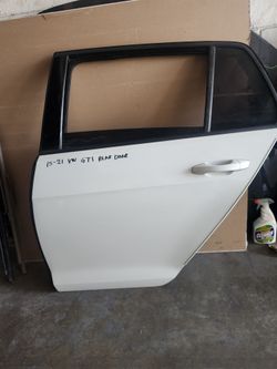 2015-2021 Volkswagen golf GTI left rear door complete
