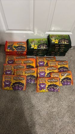 Pokémon Trick or Trade Booster Bundle Lot