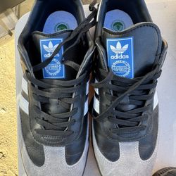 Adidas Sambas