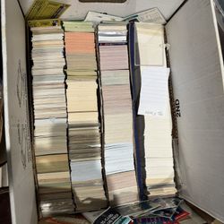 1000s Of Topps Fleer Upper Deck Baseball Basketball Football Cards
