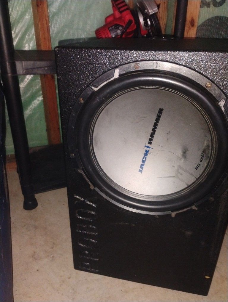 MTX Subwoofer 