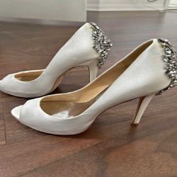 Chic Party Apparel Be the Star of the Occasion center opportunity